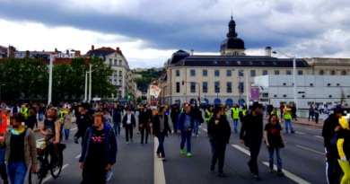Six mois de lutte et une élection. Six mois de lutte et une élection.