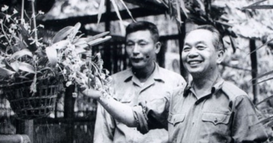 Hommage à Võ Nguyên Giáp Hommage à Võ Nguyên Giáp