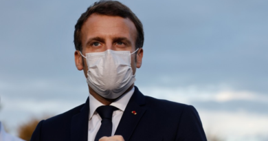 Discours de Macron : Métro-Boulot-Hosto. Discours de Macron : Métro-Boulot-Hosto.